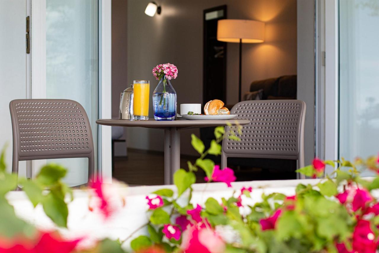 Trade Winds Hotel Dickenson Bay Zewnętrze zdjęcie