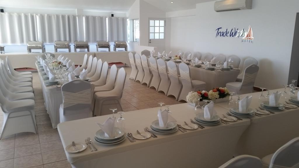 Trade Winds Hotel Dickenson Bay Zewnętrze zdjęcie
