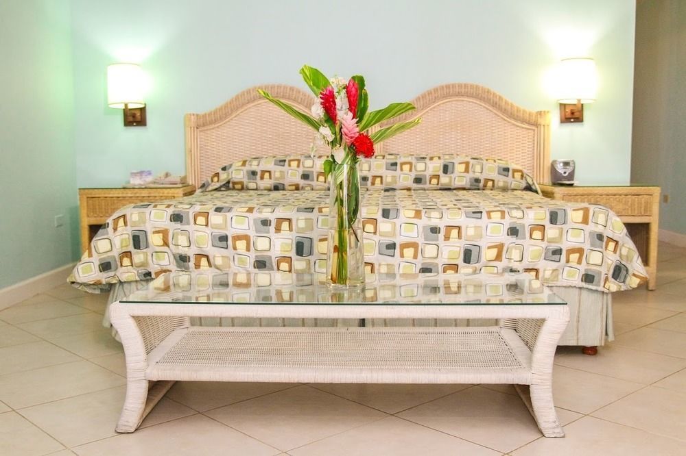 Trade Winds Hotel Dickenson Bay Zewnętrze zdjęcie